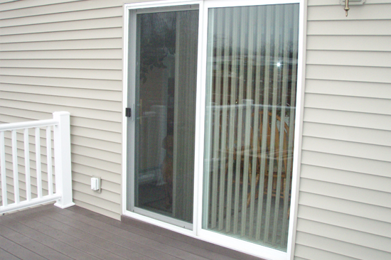 Eastvale-screen-door-repair